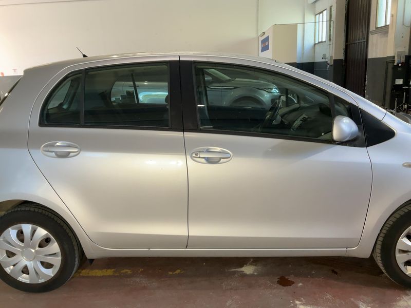 Toyota Yaris 1.0 VVT-i 2008 – снимка 10