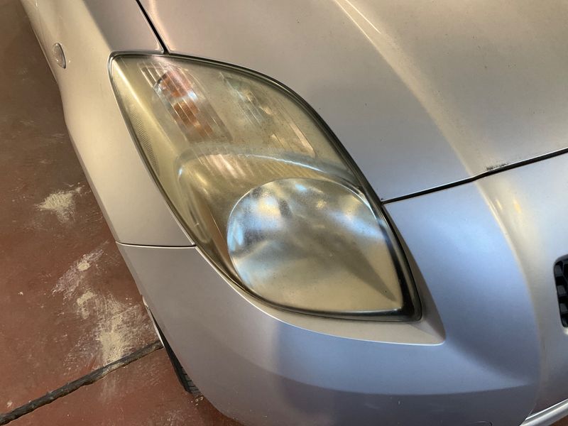 Toyota Yaris 1.0 VVT-i 2008 – снимка 32