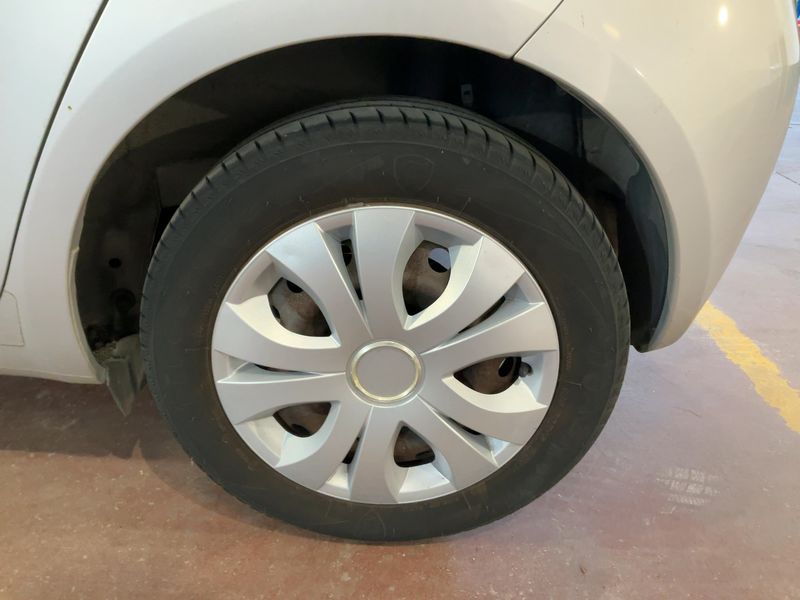 Toyota Yaris 1.0 VVT-i 2008 – снимка 5