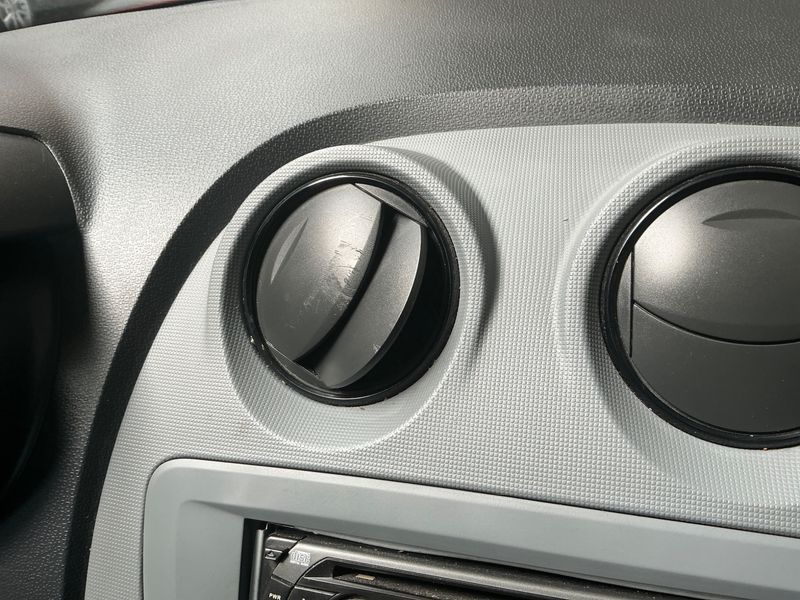 Seat Ibiza 1.2 TDI Reference 2013 – снимка 25