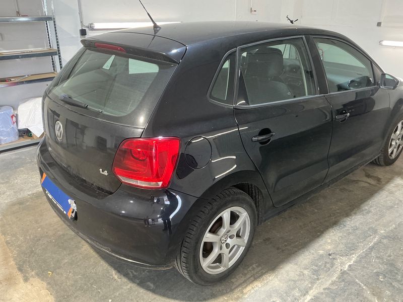 Volkswagen Polo 1.4 MPI Advance 2011 – снимка 2