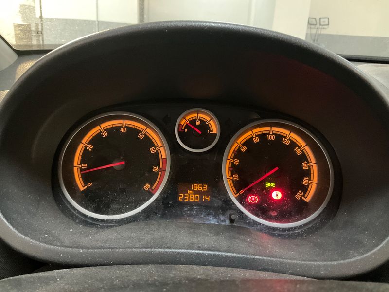 Opel Corsa 1.2 LPG Edition 2010 – снимка 4