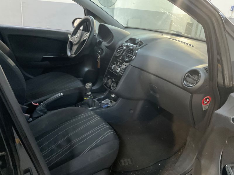 Opel Corsa 1.2 LPG Edition 2010 – снимка 3