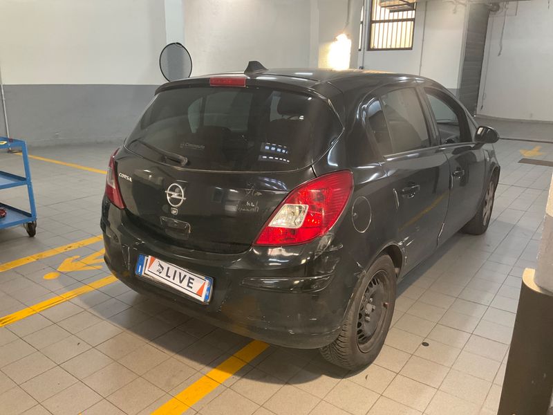 Opel Corsa 1.2 LPG Edition 2010 – снимка 2
