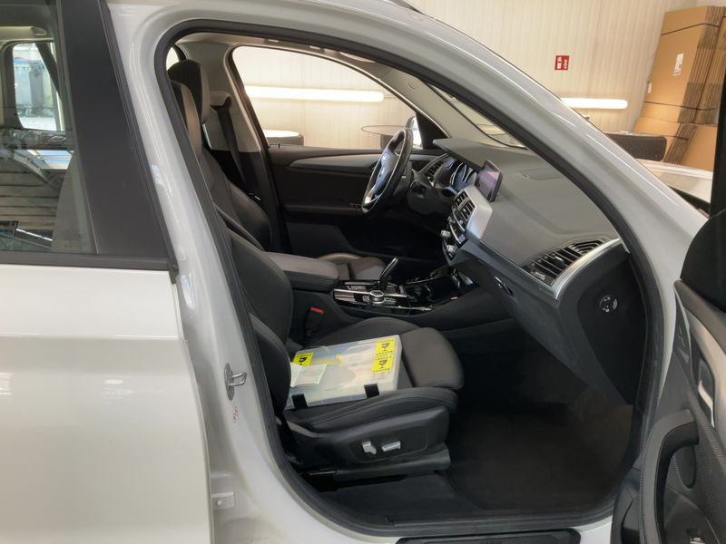 BMW X3 xDrive 20i Advantage 2021 – снимка 17