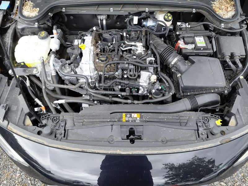 Ford Focus 1.0 EcoBoost Mild-Hybrid ST-Line X 2024 – снимка 8