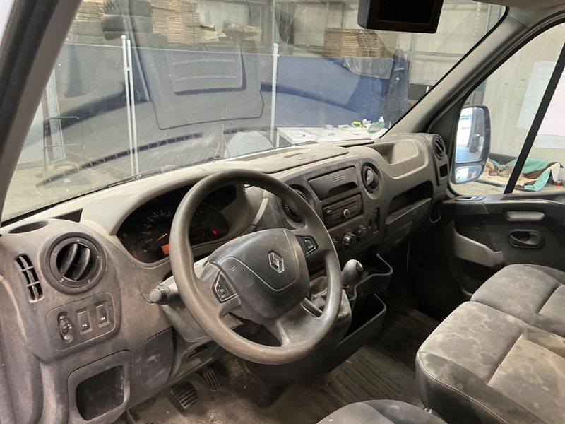 Renault Master 2.3 dCi Energy L2H2 HKa 3,5t 2015 – снимка 42