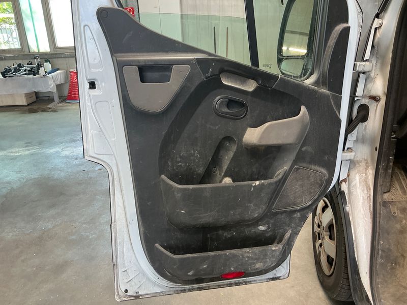 Renault Master 2.3 dCi Energy L2H2 HKa 3,5t 2015 – снимка 40