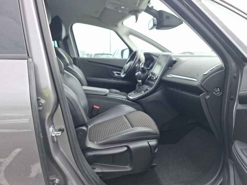 Renault Grand Scenic 1.7 BLUE dCi Intens 2020 – снимка 10