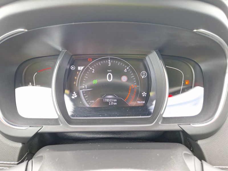 Renault Grand Scenic 1.7 BLUE dCi Intens 2020 – снимка 12