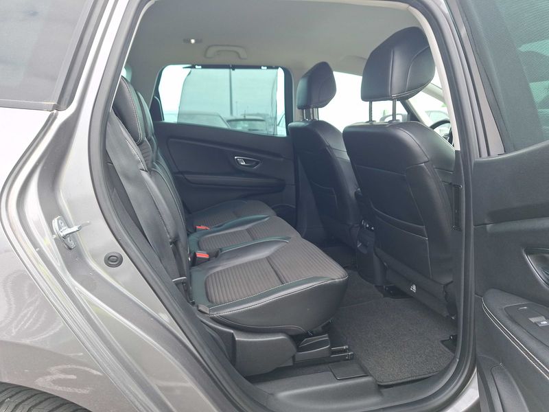 Renault Grand Scenic 1.7 BLUE dCi Intens 2020 – снимка 14