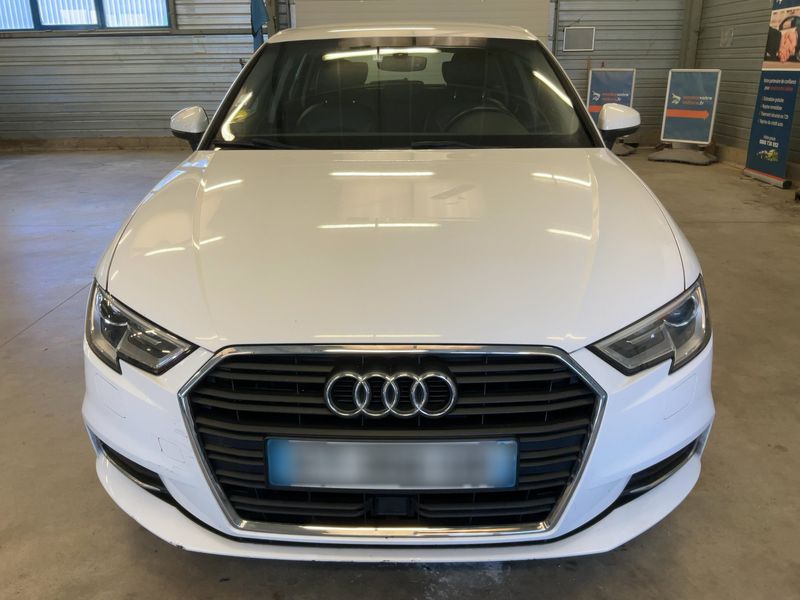 Audi A3 Sportback 1.6 TDI Design 2018 – снимка на щета 14