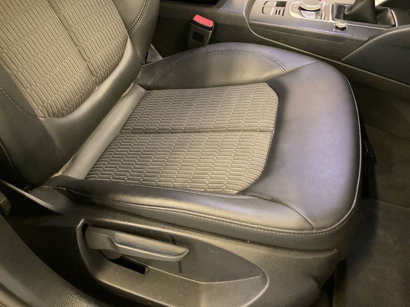 Audi A3 Sportback 1.6 TDI Design 2018 – снимка на щета 41