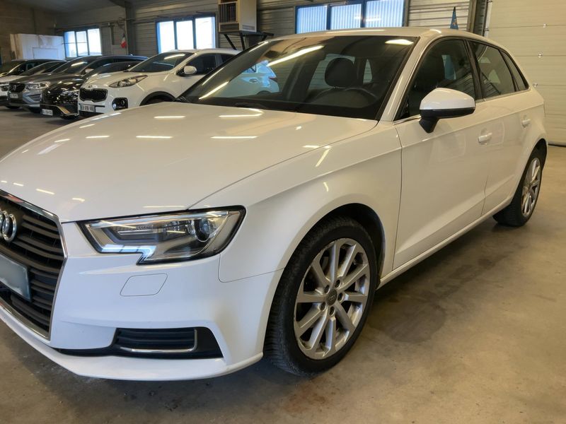 Audi A3 Sportback 1.6 TDI Design 2018 – снимка 2