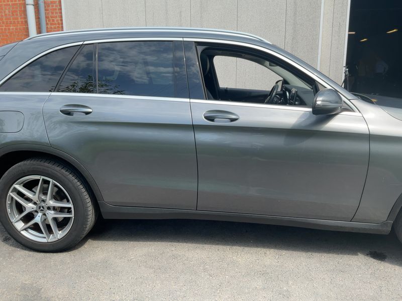 Mercedes-Benz GLC-Klasse GLC 220 4Matic AMG Line 2017 – снимка 10