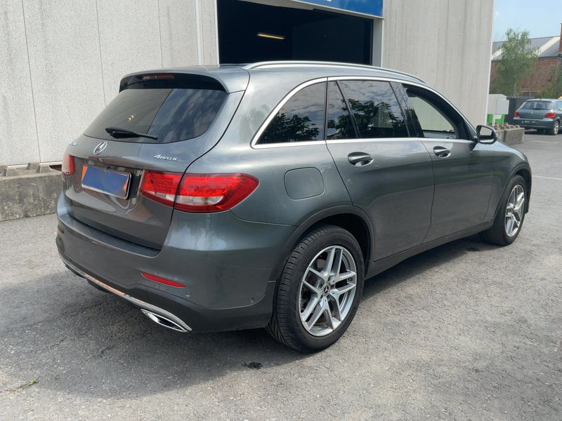 Mercedes-Benz GLC-Klasse GLC 220 4Matic AMG Line 2017 – снимка 8