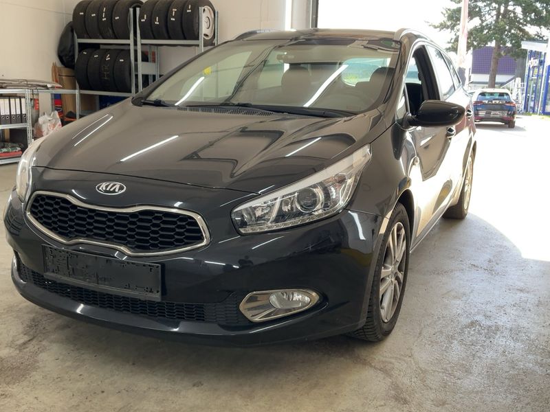Kia cee'd 1.6 GDI Dream-Team 2013 – снимка 1