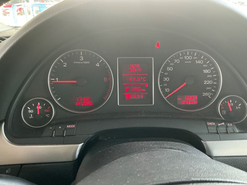 Audi A4 2.0 TDI 2007 – снимка 4