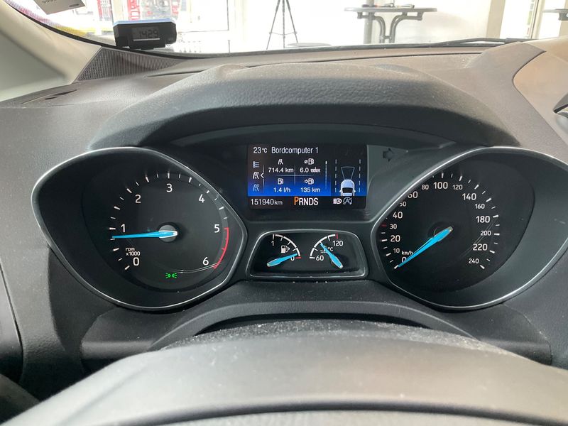 Ford C-Max 2.0 TDCi Titanium 2017 – снимка 19