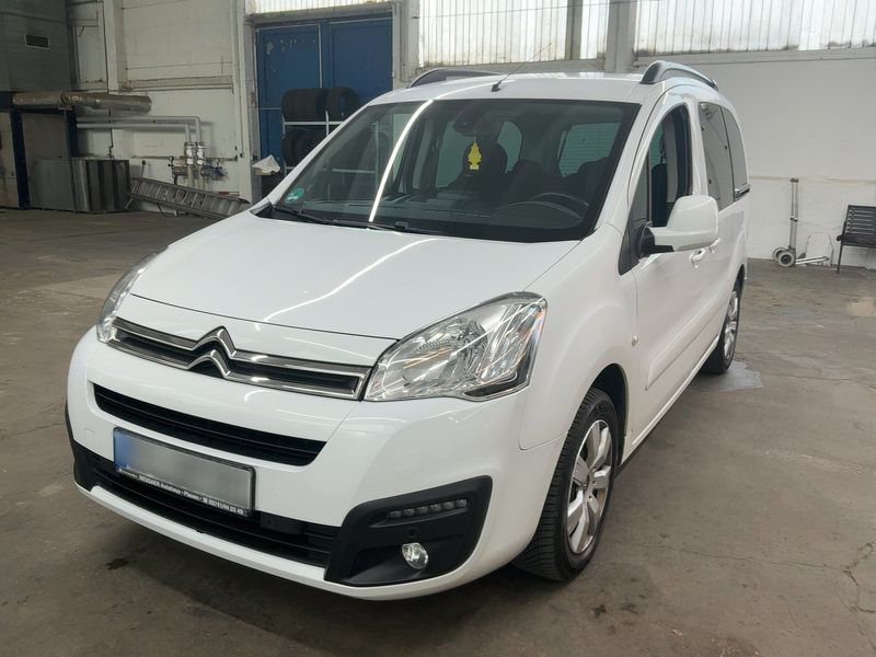 Citroen Berlingo 1.6 Blue-HDi Shine 2016 – снимка 1