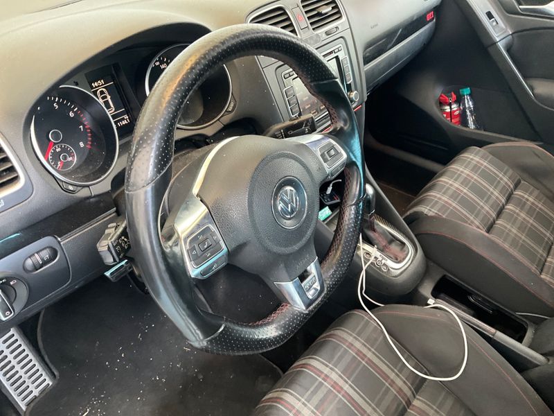 Volkswagen Golf VI 2.0 TSI GTI 2009 – снимка 22