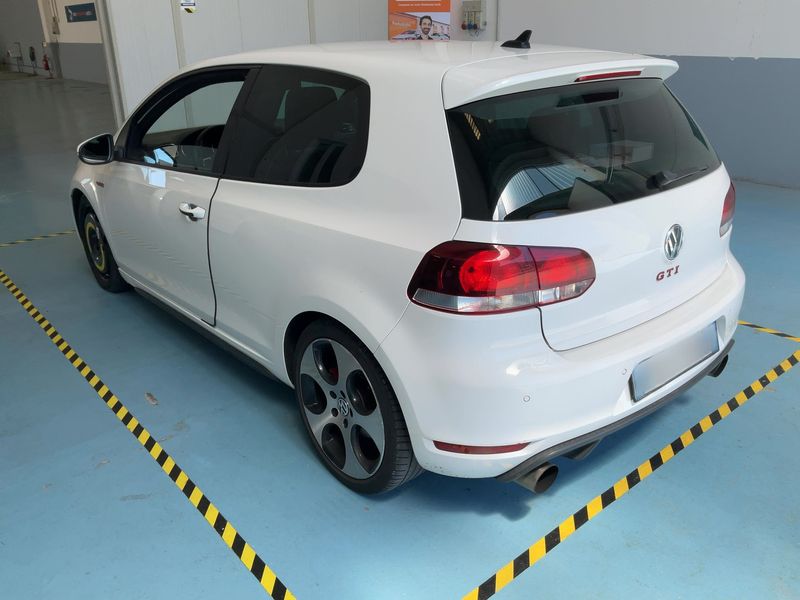Volkswagen Golf VI 2.0 TSI GTI 2009 – снимка 6