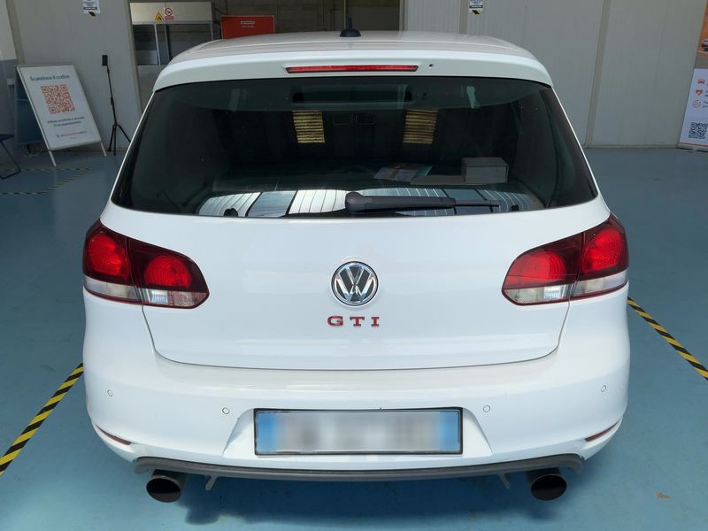 Volkswagen Golf VI 2.0 TSI GTI 2009 – снимка 7