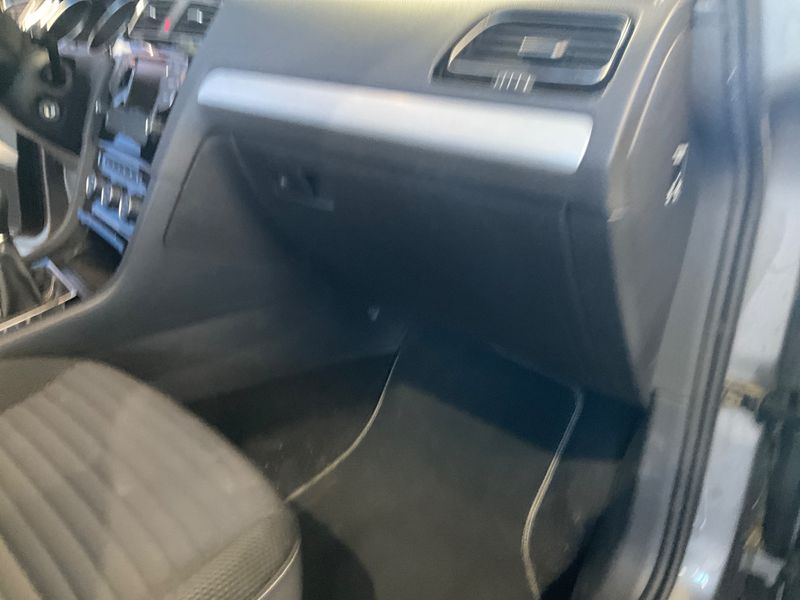 Volkswagen Golf VII 2.0 TDI Cup BlueMotion Tech 2014 – снимка 29