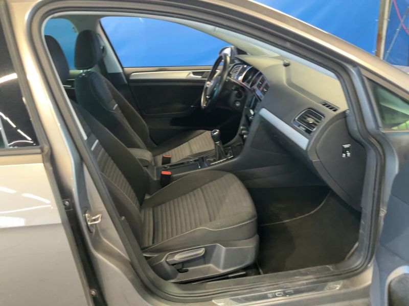 Volkswagen Golf VII 2.0 TDI Cup BlueMotion Tech 2014 – снимка 17
