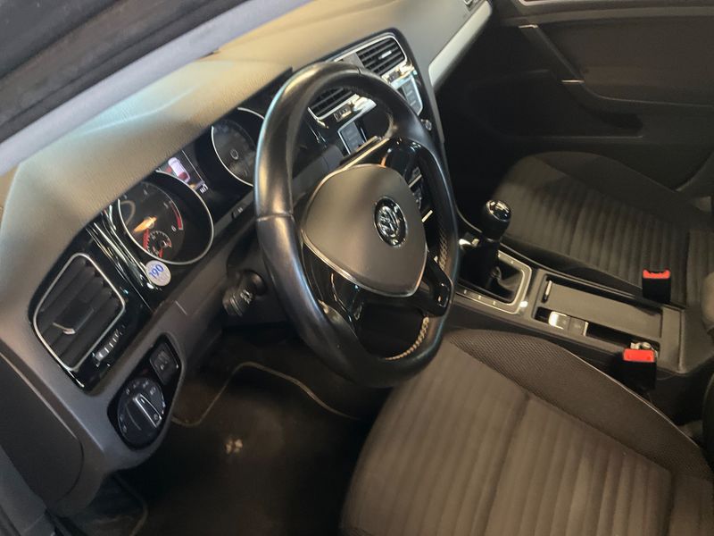 Volkswagen Golf VII 2.0 TDI Cup BlueMotion Tech 2014 – снимка 26