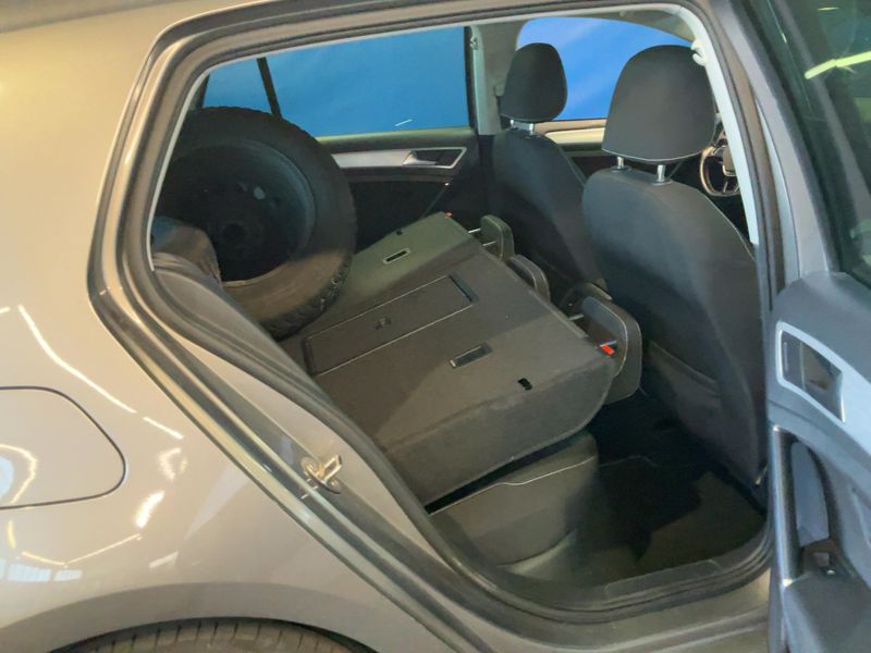 Volkswagen Golf VII 2.0 TDI Cup BlueMotion Tech 2014 – снимка 20