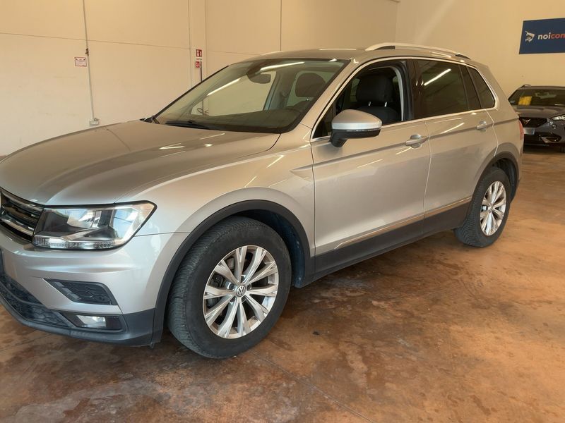 Volkswagen Tiguan 1.6 TDI Business BlueMotion Tech 2019 – снимка 2
