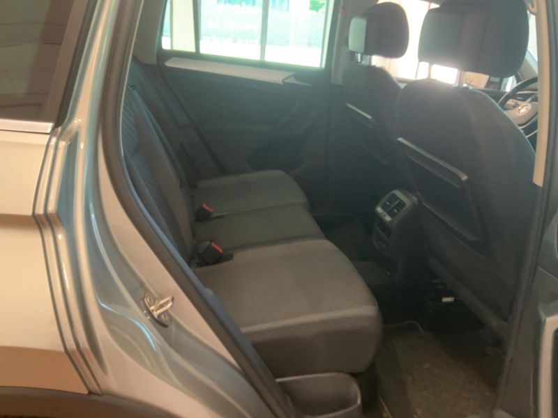 Volkswagen Tiguan 1.6 TDI Business BlueMotion Tech 2019 – снимка 19