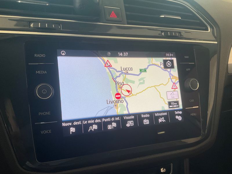Volkswagen Tiguan 1.6 TDI Business BlueMotion Tech 2019 – снимка 24