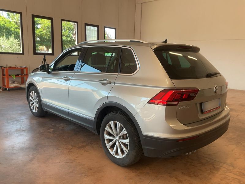 Volkswagen Tiguan 1.6 TDI Business BlueMotion Tech 2019 – снимка 6