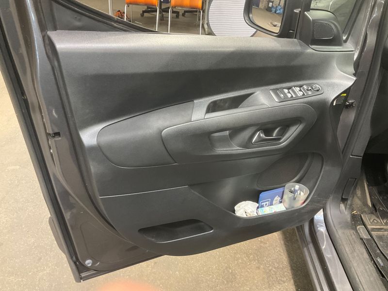 Opel Combo Life 1.5 CDTI INNOVATION 2020 – снимка 33