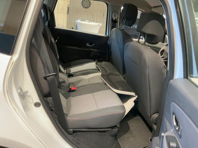 Renault Scenic 1.2 Authentique 2015 – снимка 20