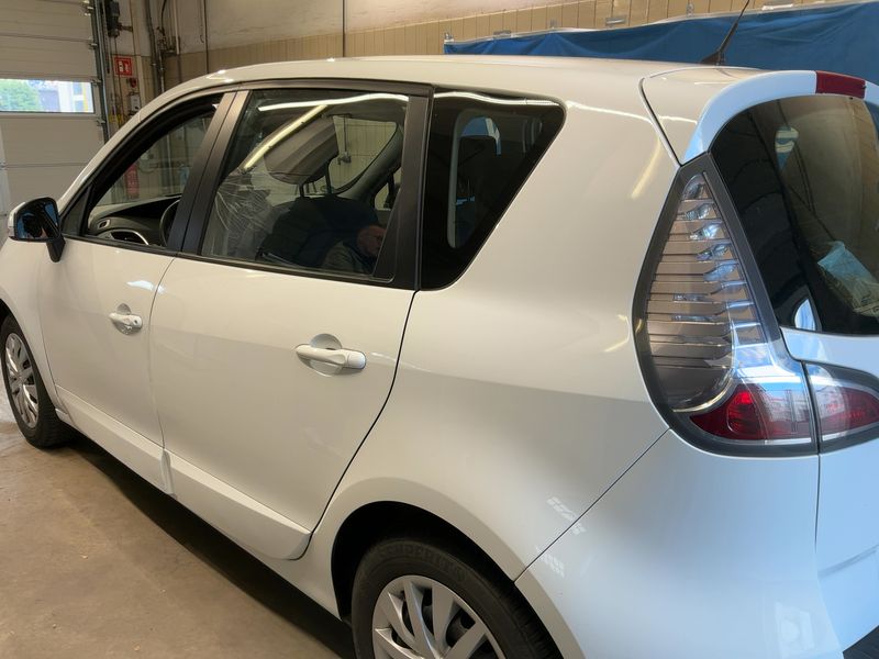 Renault Scenic 1.2 Authentique 2015 – снимка 6