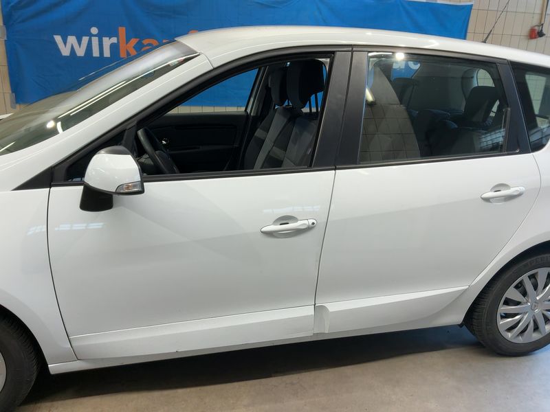 Renault Scenic 1.2 Authentique 2015 – снимка 4