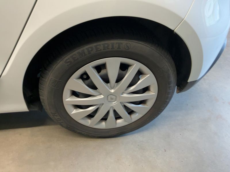 Renault Scenic 1.2 Authentique 2015 – снимка 5