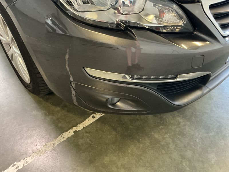 Peugeot 308 1.6 Blue-HDi Allure 2017 – снимка 33