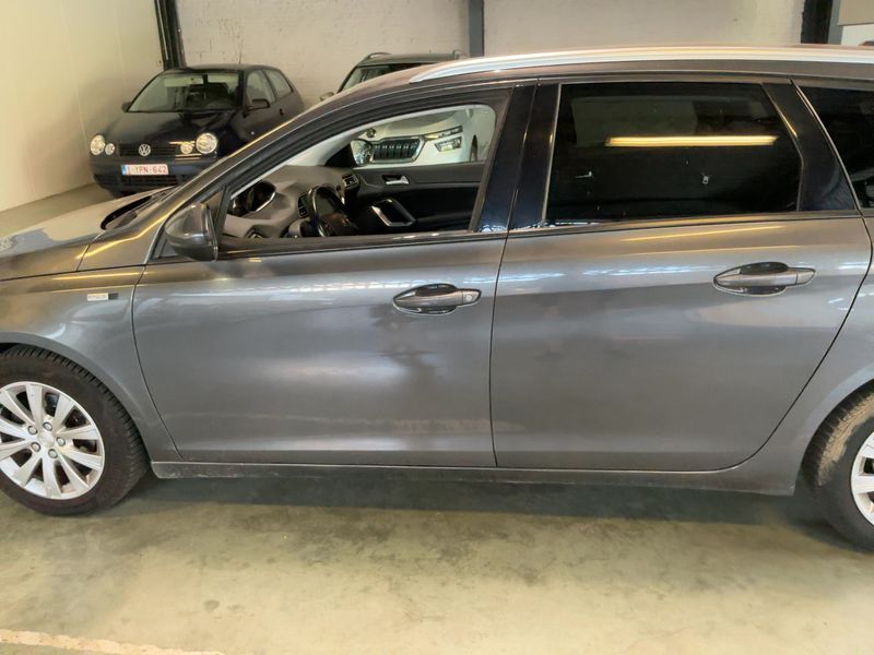 Peugeot 308 1.6 Blue-HDi Allure 2017 – снимка 4