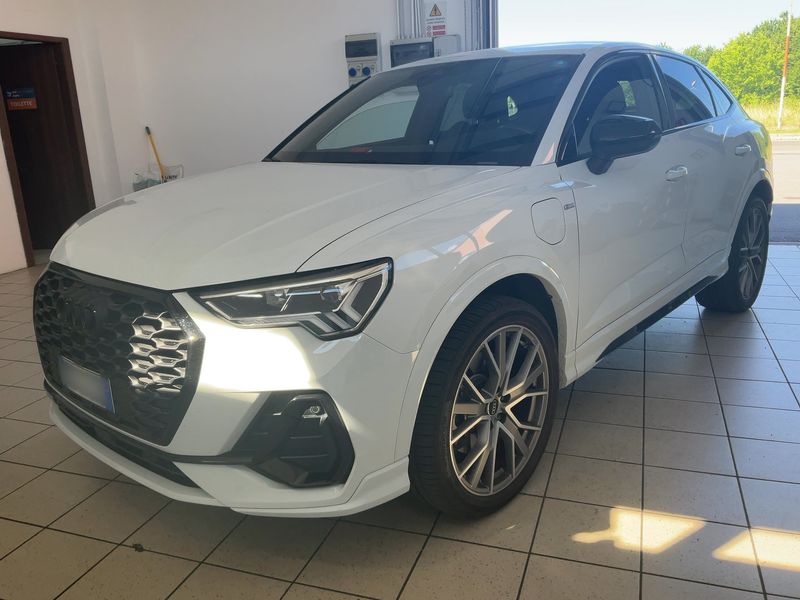 Audi Q3 Sportback 45 TFSIe S line 2024 – снимка 1