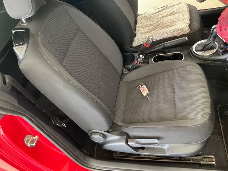 Volkswagen Beetle 1.2 TSI BlueMotion Tech 2016 – снимка 31