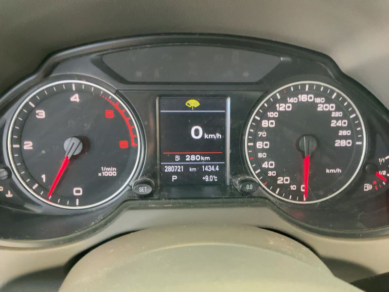 Audi Q5 3.0 V6 TDI quattro 2010 – снимка 18