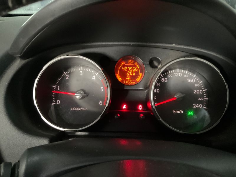 Nissan Qashqai 2.0 dCi Tekna 2009 – снимка 4