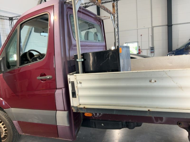 Volkswagen Crafter 2.5 TDI DPF Pritsche 35 mittlerer Radstand 2010 – снимка 4