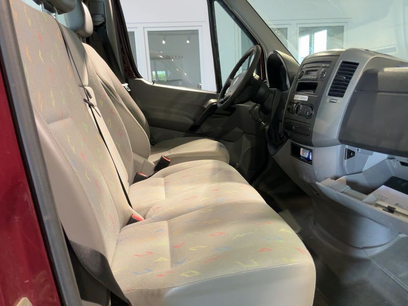 Volkswagen Crafter 2.5 TDI DPF Pritsche 35 mittlerer Radstand 2010 – снимка 16