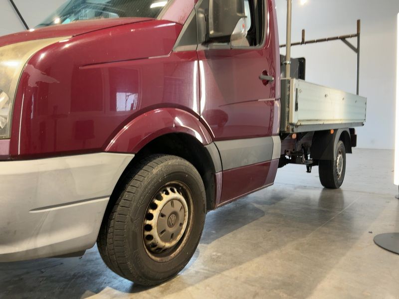 Volkswagen Crafter 2.5 TDI DPF Pritsche 35 mittlerer Radstand 2010 – снимка 2