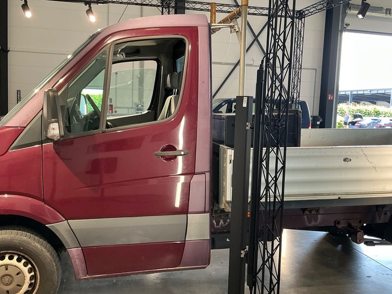 Volkswagen Crafter 2.5 TDI DPF Pritsche 35 mittlerer Radstand 2010 – снимка 29
